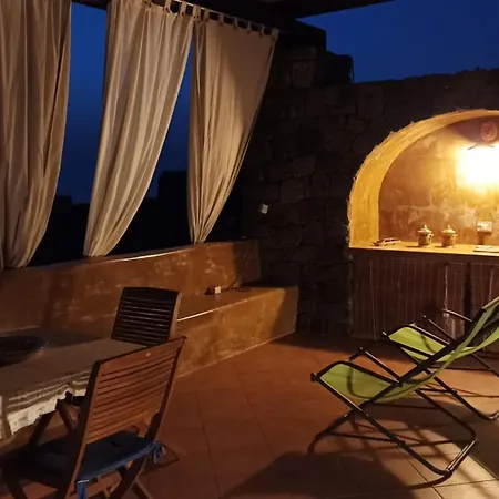 Dammusi Riah Villa *